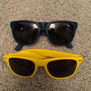 University of Michigan sunglasses set!!